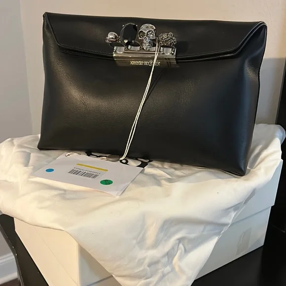 Alexander mcqueen clutch sale top